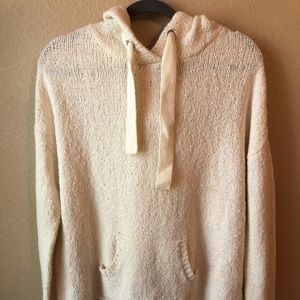 White knit hoodie